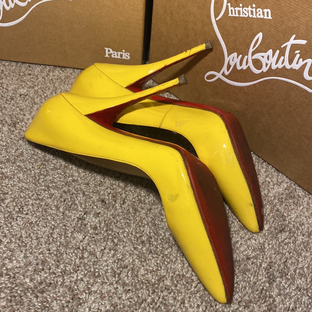 Christian Louboutin Yellow So Kate - Picture 3 of 6